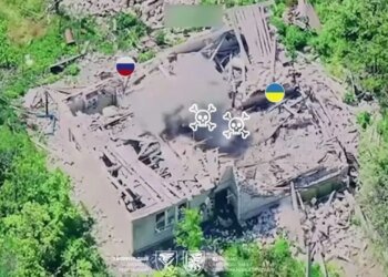 Один против троих: боец ВСУ  отбил штурм оккупантов и заставил сбежать выжившего. ВИДЕО