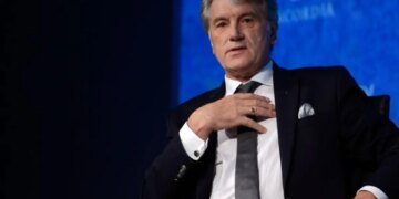Ющенко відмовився від польського ордена Білого Орла