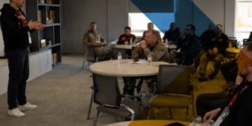 росія готує учасників "сво" на керівні посади в окупаційних адміністраціях – ЦНС