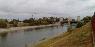 Первый разрушен: железнодорожного моста через Северо-Крымский канал больше нет, — ССО