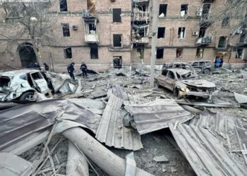 Почти 20 атак за ночь: в Днепропетровской области ранены 2 человека, повреждены дома и АЗС