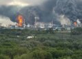 Удары по НПЗ привели к падению производства нефтепродуктов в России до минимального уровня за последние 10 лет