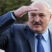 Лукашенко приглашает украинцев собирать грибы и ягоды — украинские пограничники назвали это опасным