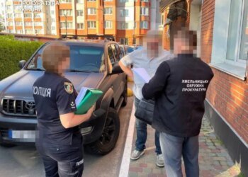 Адвокат и чиновники горсовета организовали схему завладения коммунальными землями