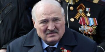 Лукашенко готовит Беларусь к войне: оппозиция передала Украине 30-страничный отчет