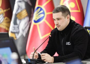 В Украине запустили новые контракты для военных: какие сроки и выплаты