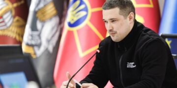 В Украине запустили новые контракты для военных: какие сроки и выплаты