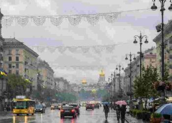 Прогноз погоди у Києві на 25 червня: зміни в атмосфері та невеликий дощ
