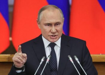 Доброхотов назвал два сценария, при которых режим Путина может рухнуть