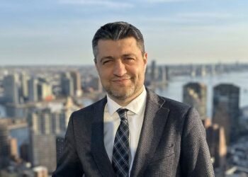 Посол на Кипре уходит с поста со скандалом, в МИД сделали заявление