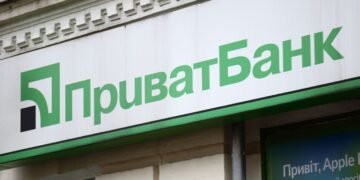Перекази з картки на картку: які ліміти діють в Україні та як їх збільшити