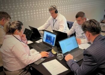 Украинцы играя “за русских” едва не победили НАТО в киберучениях, – FT