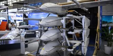 У Китаї розробили фарбу, яка “приховує” дрони від радарів: як вона працює
