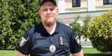 Історія, яку не видно з вулиці: дільничний із Києва та його подвійне життя