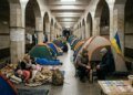 Конфлікт у підземці: чи заборонять намети та матраци в метро Києва