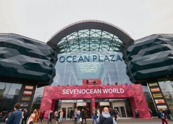 Продаж Ocean Plaza під загрозою? Чому до ФДМУ приходили з обшуками і до чого тут ТРЦ
