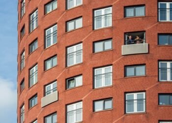 Строки бронювання та ліміти в 2 млн. Чому українці ігнорують новобудови за “єВідновленням”
