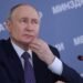 Путин признал “определенный дефицит”: в Крыму запас горючего остался на несколько дней