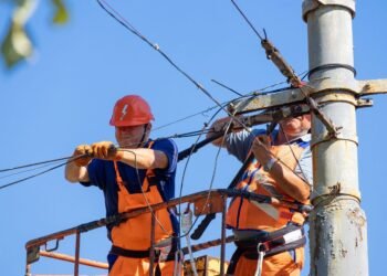 Підготовка до складної зими: плани стійкості в регіонах виконано лише на 40%
