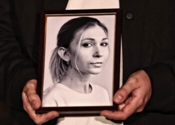 Украина ввела санкции против “Газеты.Ру”, “Ленты.Ру” и судьи по делу журналистки Рощиной