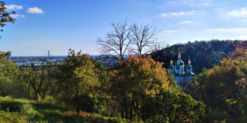 Квіткова лихоманка: де в Києві побачити найбільше квітів, – ФОТО