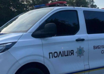 Смерть від вибуху в Києві: поліція оточила місце події, – ФОТО