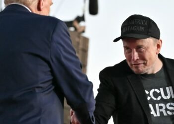 Маск націлився на трильйон: скільки це бюджетів України й чому не все так просто