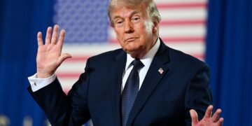 Трамп отреагировал на письмо Зеленского к Путину (видео)