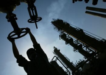 Ціни на нафту побили місячний рекорд через невизначеність у переговорах між США та Іраном