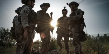 Армія рф за добу втратила ще 1420 військових та літак – Генштаб
