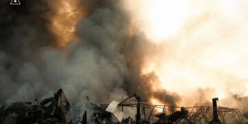 Погіршення якості повітря у Києві через спеку, пожежі від атаки рф і відсутність вітру – КМДА