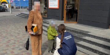На Волыни мать пыталась продать родного сына за 25 тысяч долларов