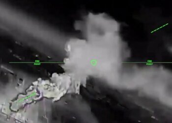 Украинские дроны ударили по танкерам с бензином для Крыма. ВИДЕО