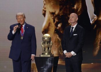 Трамп зізнався, що FIFA скасувала червону картку Балогуна на його прохання