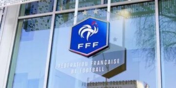 Федерація футболу Франції звернеться до прокуратури через расистські висловлювання на адресу Мбаппе