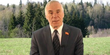 В Москве арестовали мужчину, который в 2019 году «ликвидировал» Россию и сообщил об этом в ООН