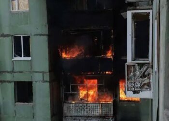 Россияне разбомбили дом в Дружковке: есть погибшие