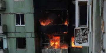 Россияне разбомбили дом в Дружковке: есть погибшие