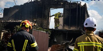 У Вишневому ворог уразив склад із боєприпасами, будуть звільнення в "Укроборонпромі" – Зеленський