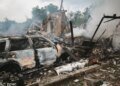 На Донетчине спасатели извлекли из-под завалов тела двух погибших. ФОТО