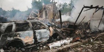 На Донетчине спасатели извлекли из-под завалов тела двух погибших. ФОТО