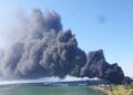 В Керчи после атаки горят склады и нефтебаза: что известно