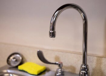 Киянам не підвищать тариф на воду до 90 грн, але платіжка зросте – КМДА