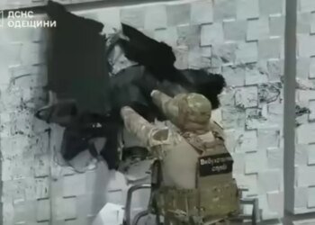 Полиция спасла одесситов от 50 килограммов российской взрывчатки в крыше