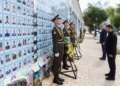 Зеленський зустрівся з прем'єр-міністром Ірландії у Києві та разом вшанували пам'ять загиблих українських воїнів