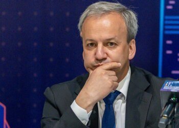росіянин дворкович залишив посаду президента FIDE через санкції ЄС