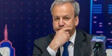 росіянин дворкович залишив посаду президента FIDE через санкції ЄС