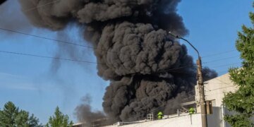 “Фламинго” ударили по заводу “Авитек”: власти РФ скрывают реальные людские потери целой смены  — Exilenova+. ВИДЕО