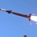 Щонайменше 5 ракет атакували Київ, у кількох районах спалахнули пожежі