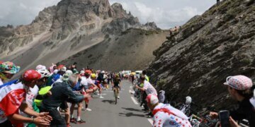 Фінальний етап Тур де Франс скоротили через масштабні лісові пожежі у Франції